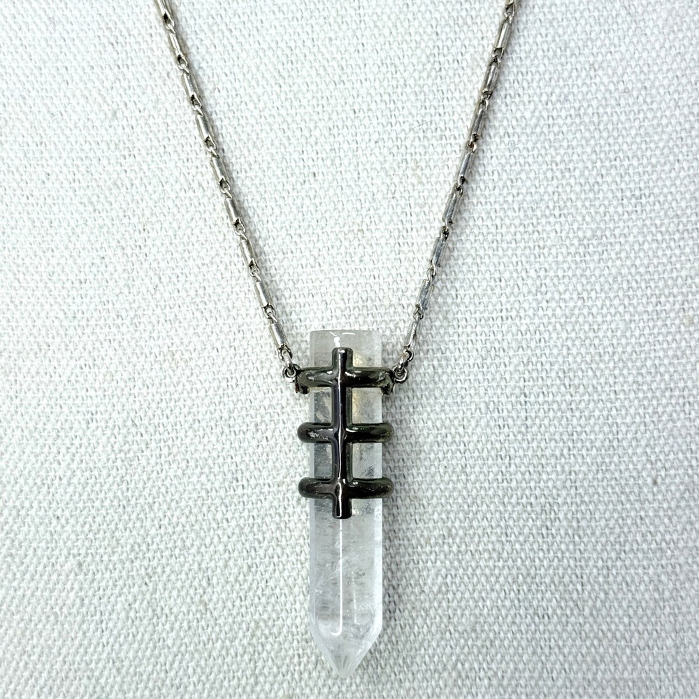 Stella & Dot Legend Necklace Crystal Point Quartz Pendant Silver‎ Tone
